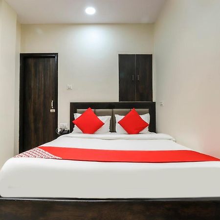 Oyo Hotel City Palace Kanpur Exteriör bild
