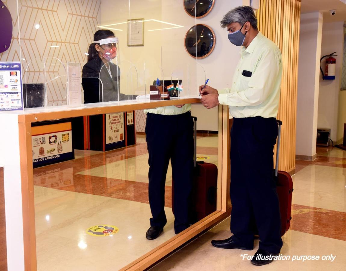 Oyo Hotel City Palace Kanpur Exteriör bild