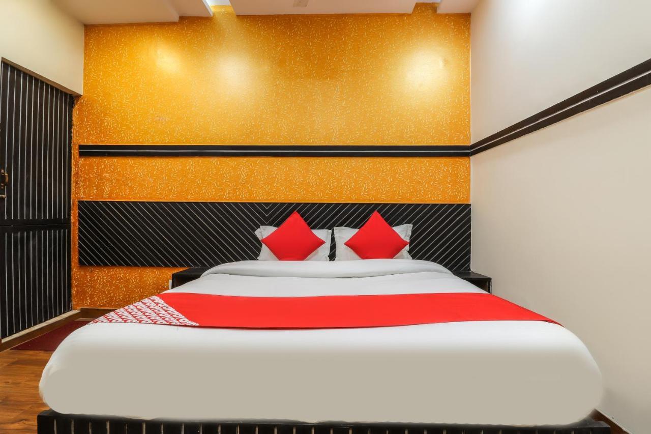 Oyo Hotel City Palace Kanpur Exteriör bild